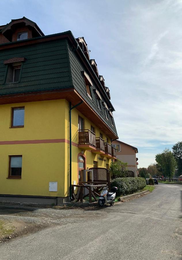 2-Izbovy Apartman Mlynica S Balkonom المظهر الخارجي الصورة
